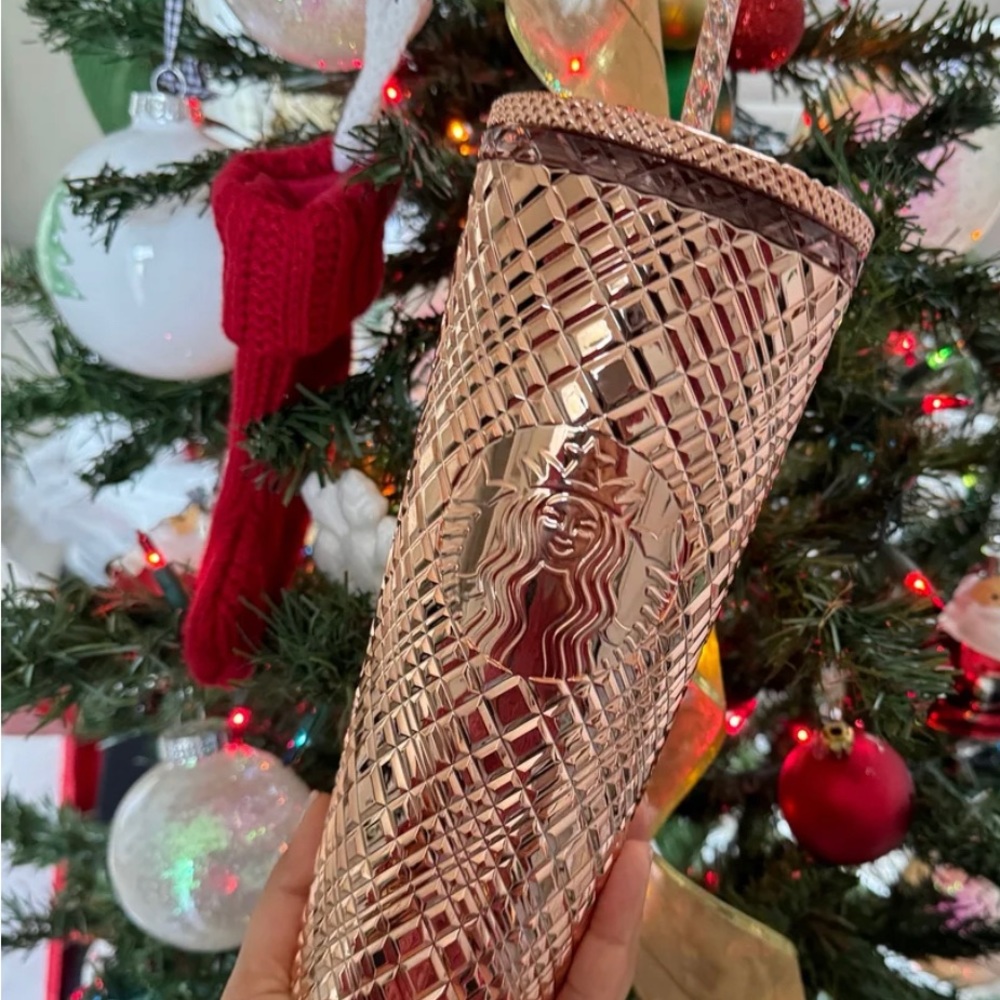 NEW Starbucks Rose Gold Jeweled Cold Cup 24oz Venti 2023 Winter Tumbler